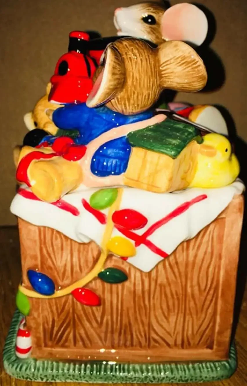 NEW Christmas Mice w/Toys Ceramic Container 8